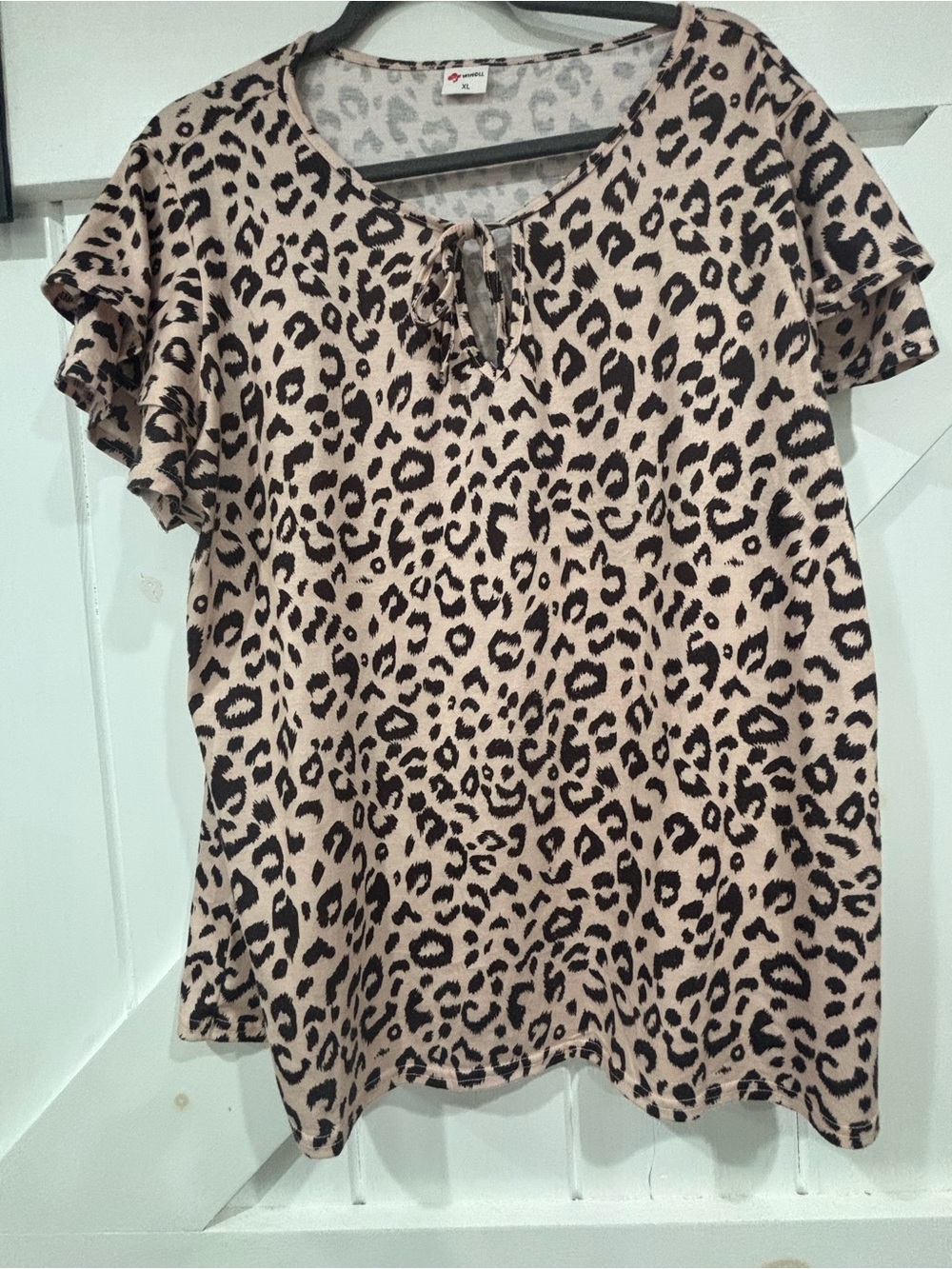 Women’s xl leopard cheetah set - Picture 2 of 11